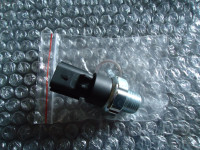 čidlo tlaku oleje 2.4 - ORIGINÁLNÍ DÍL